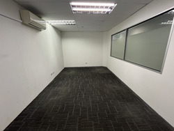 TONG LEE BUILDING (D13), Factory #478715261